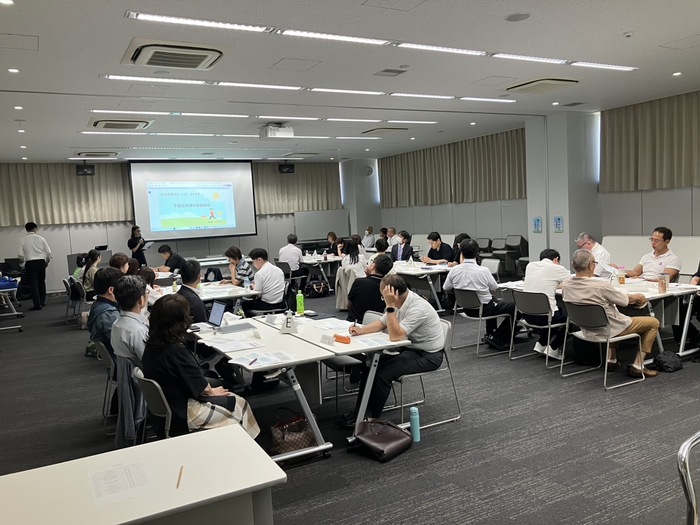 会議の様子について