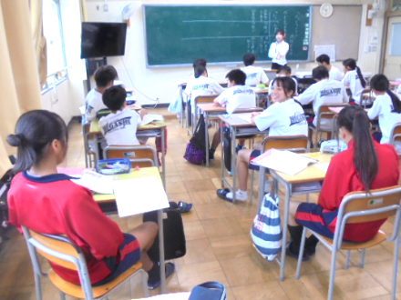 2年生・教育実習生の授業01
