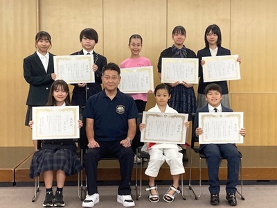 大松市長 令和8年度第1回がんばる「八尾っ子」応援事業表彰式 令和8年9月18日での様子