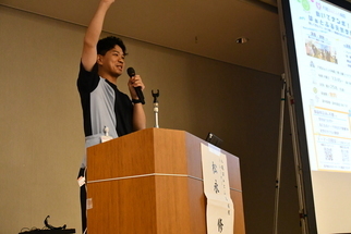 取り組みについて説明を行う八尾はぁとふる病院の講師