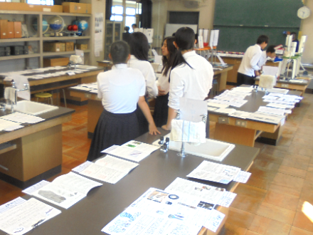 文化祭・展示見学08